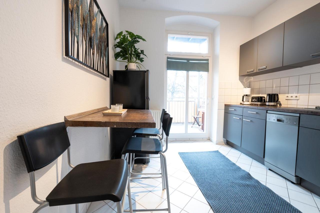 Zwickau mittendrin, tolles Balkon-Apartment Exterior foto