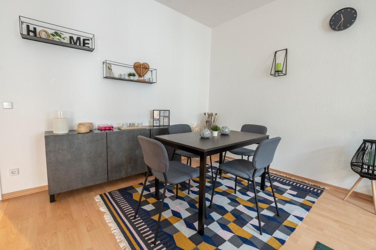 Zwickau mittendrin, tolles Balkon-Apartment Exterior foto